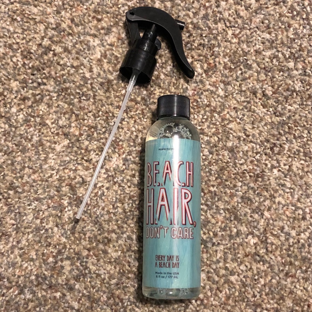 Perfectly Posh Beach Hair Don’t Care spray